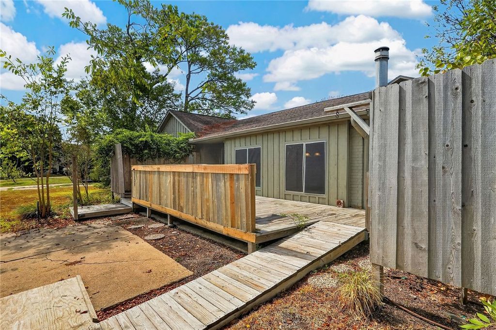 1122 Westover Street, College Station, TX 77840 — exterior