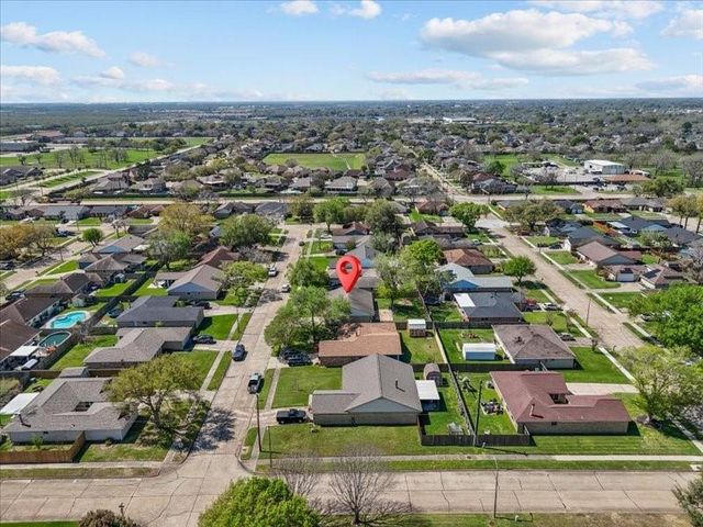 9739 Rustic Rock Road, La Porte, TX 77571