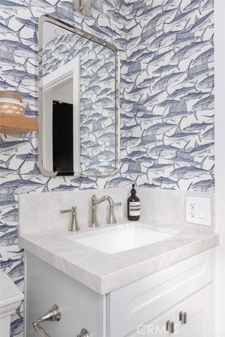 1631 Irvine F, Costa Mesa, CA 92627