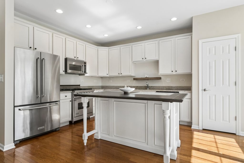 27 Harborside Way, Hawthorn Woods, IL 60047 — photo 3