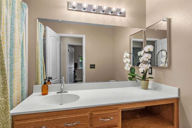 3220 Caraway Ct, Modesto, CA 95355