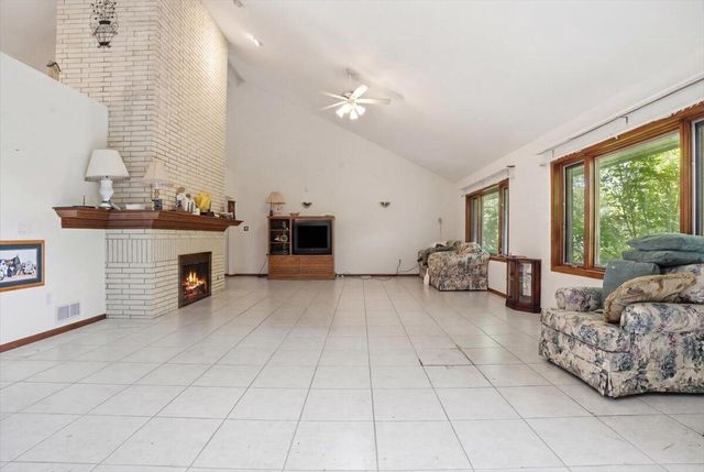 1440 45th AVENUE, Kenosha, WI 53144