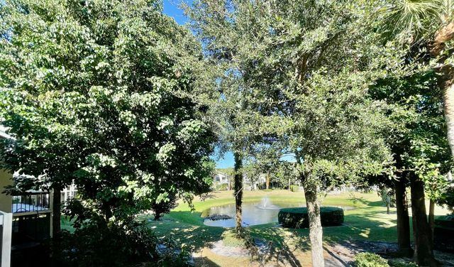11863 Wimbledon Circle 547, Wellington, FL 33414