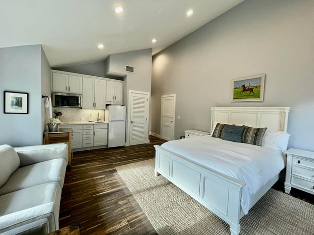 11863 Wimbledon Circle 547, Wellington, FL 33414