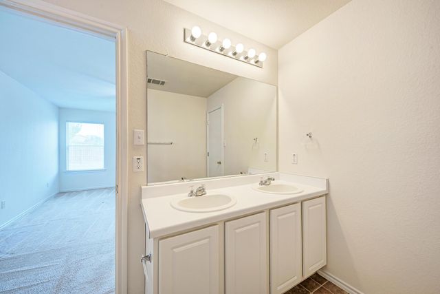 216 Wegstrom ST, Hutto, TX 78634