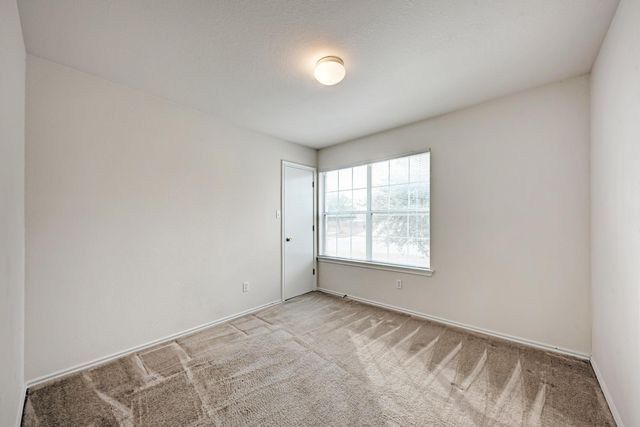 216 Wegstrom ST, Hutto, TX 78634