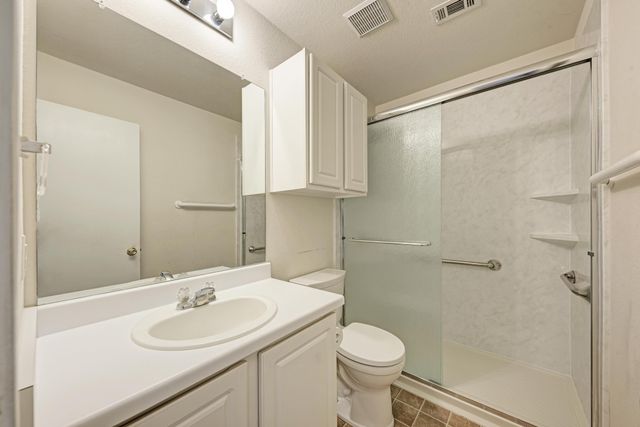 216 Wegstrom ST, Hutto, TX 78634