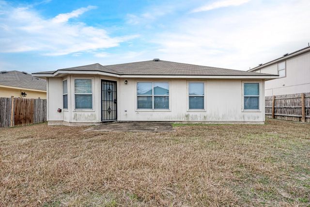 216 Wegstrom ST, Hutto, TX 78634