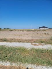 15246 Lake Athens Dr, Robstown, TX 78380