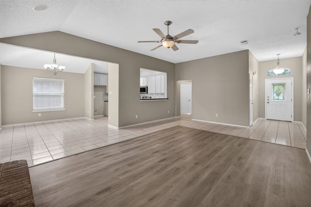 1105 Hidden Glade Drive, Mansfield, TX 76063