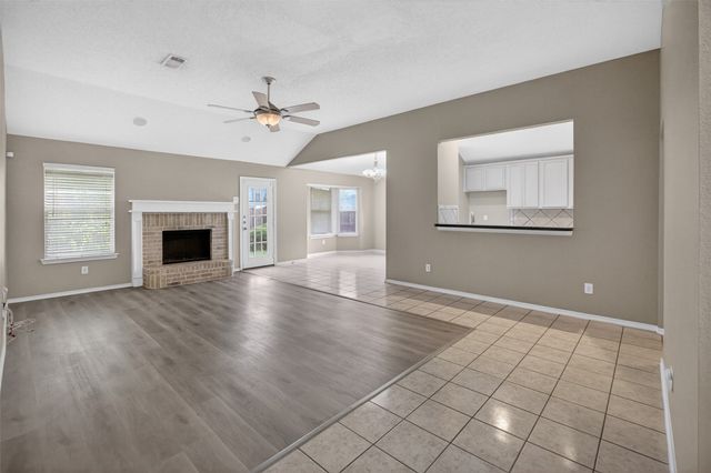 1105 Hidden Glade Drive, Mansfield, TX 76063