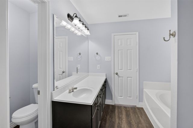 9612 Linton Drive, Fort Worth, TX 76108