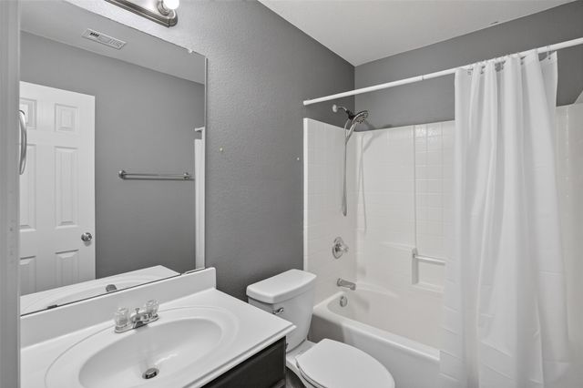 9612 Linton Drive, Fort Worth, TX 76108