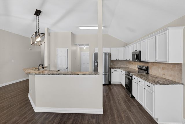 9612 Linton Drive, Fort Worth, TX 76108