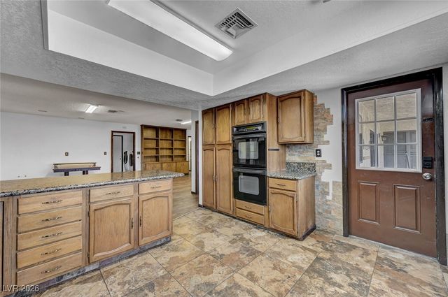 6975 Obannon Drive, Las Vegas, NV 89117