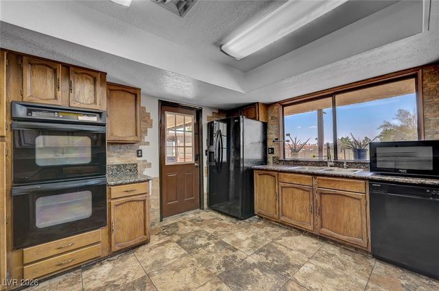 6975 Obannon Drive, Las Vegas, NV 89117