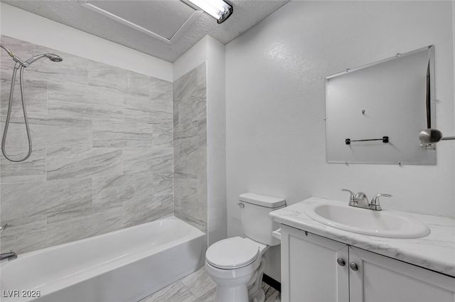 6975 Obannon Drive, Las Vegas, NV 89117