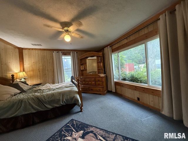 26805 255TH Avenue, Princeton, IA 52768