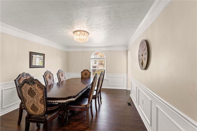 118 Commodore Dr, North Fayette, PA 15057