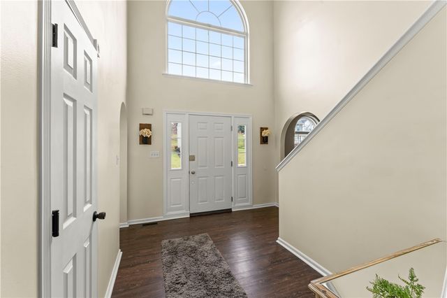 118 Commodore Dr, North Fayette, PA 15057