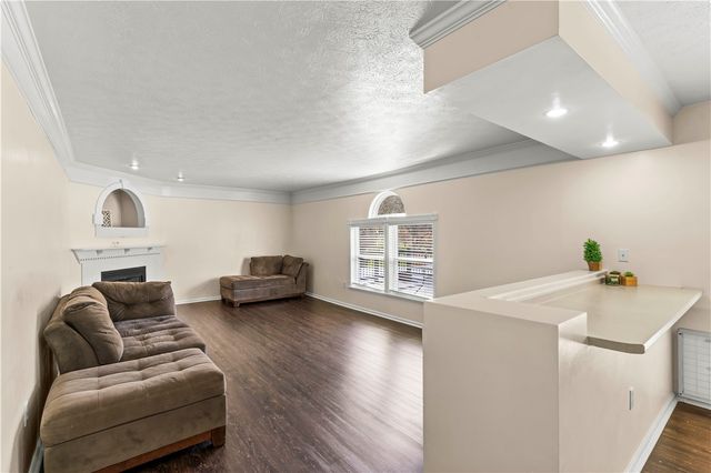 118 Commodore Dr, North Fayette, PA 15057