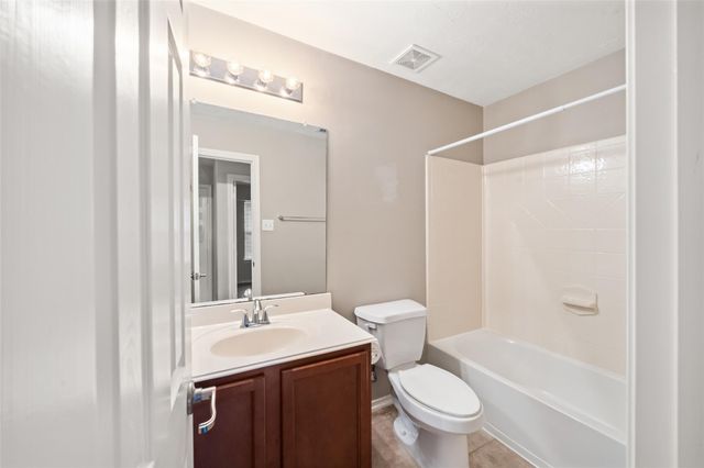 3 Whitekirk, The Woodlands, TX 77354