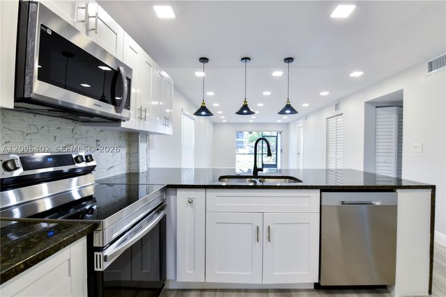 905 Southridge Rd 101B, Delray Beach, FL 33444