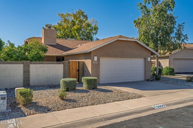 5005 E SHOMI Street, Phoenix, AZ 85044