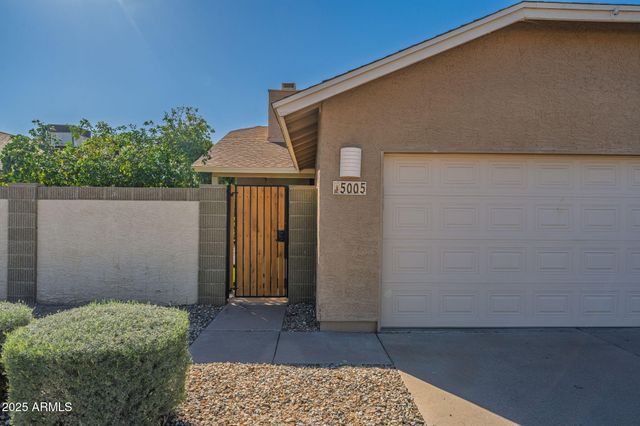 5005 E SHOMI Street, Phoenix, AZ 85044