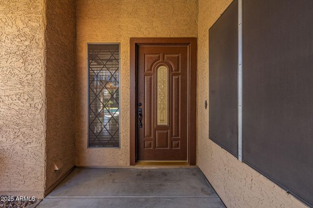 5005 E SHOMI Street, Phoenix, AZ 85044