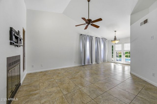 5005 E SHOMI Street, Phoenix, AZ 85044