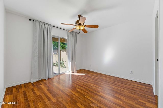 5005 E SHOMI Street, Phoenix, AZ 85044