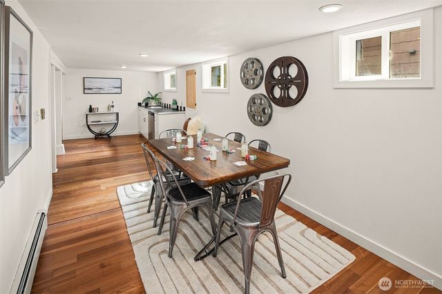 6841 19th Avenue NE, Seattle, WA 98115