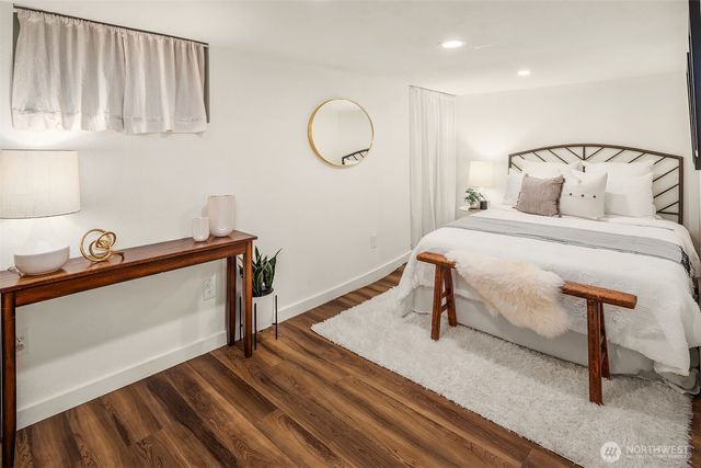 6841 19th Avenue NE, Seattle, WA 98115