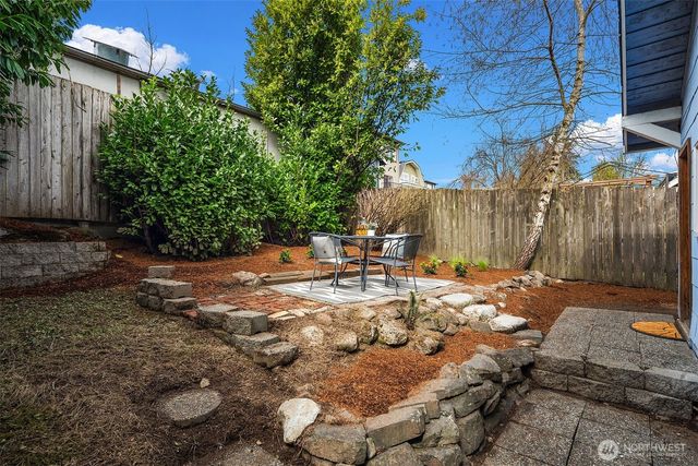 6841 19th Avenue NE, Seattle, WA 98115