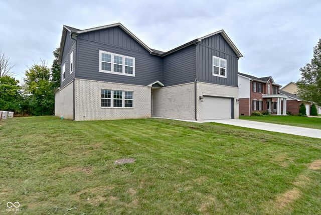 525 Schmitt Road, Indianapolis, IN 46239