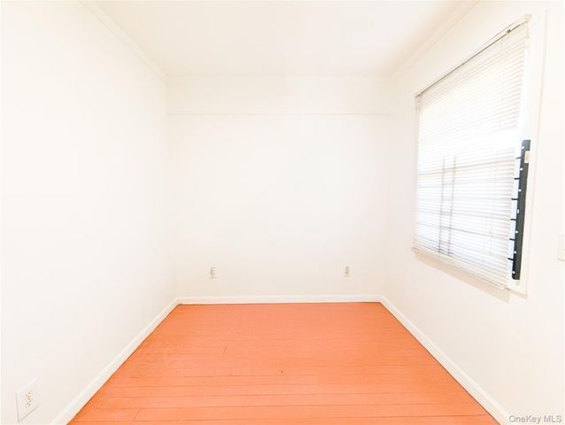 806 Oliver Avenue 1 Floor+ Garage, Westbury, NY 11590