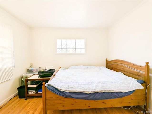 806 Oliver Avenue 1 Floor+ Garage, Westbury, NY 11590
