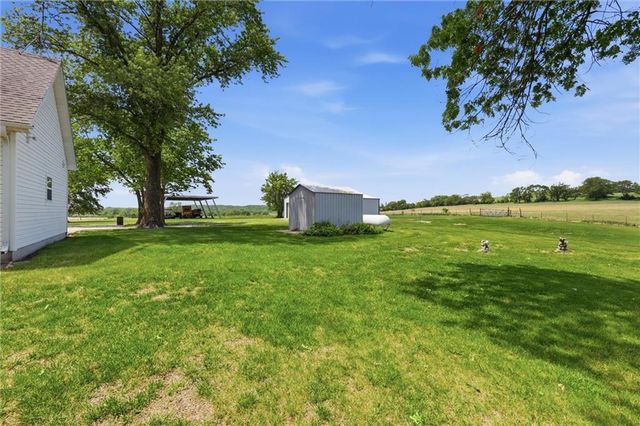 20958 Stranger Road, Leavenworth, KS 66048
