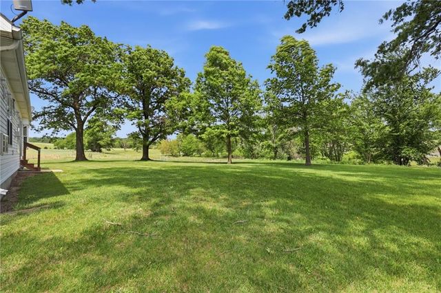 20958 Stranger Road, Leavenworth, KS 66048