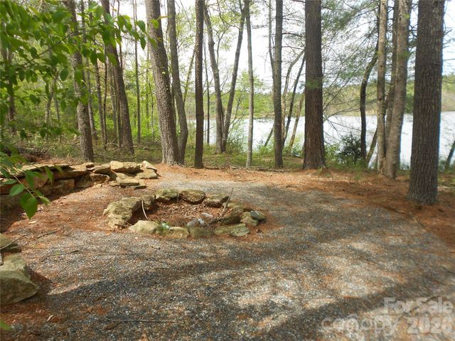 101, 107 Table Rock Trace NW, Morganton, NC 28655