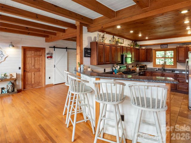 64 Cradling Cove, Waynesville, NC 28785