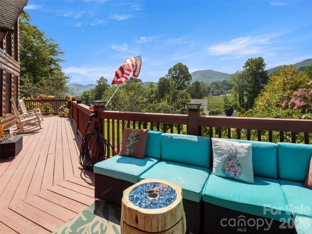 64 Cradling Cove, Waynesville, NC 28785