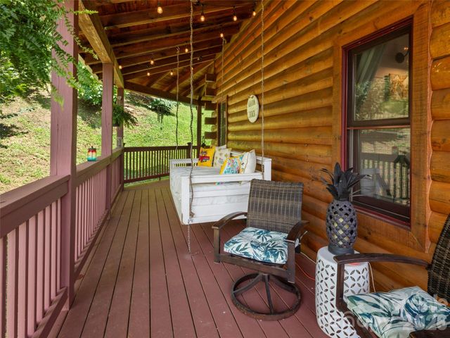 64 Cradling Cove, Waynesville, NC 28785