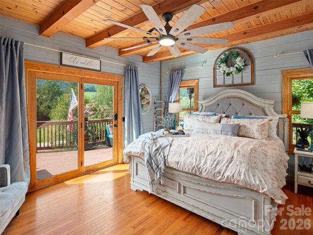 64 Cradling Cove, Waynesville, NC 28785