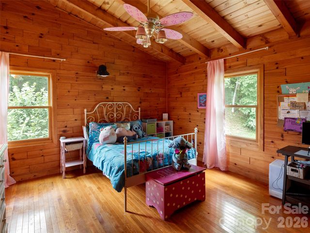 64 Cradling Cove, Waynesville, NC 28785