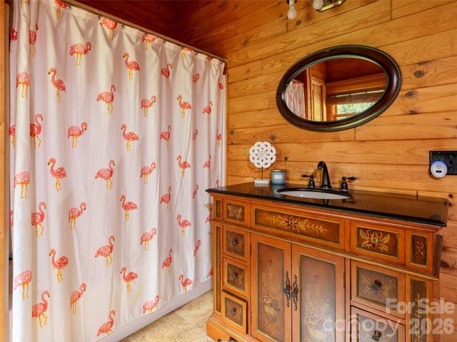 64 Cradling Cove, Waynesville, NC 28785