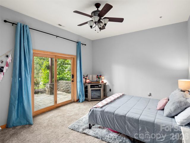 64 Cradling Cove, Waynesville, NC 28785