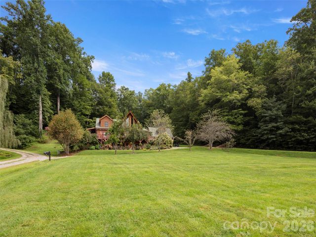 64 Cradling Cove, Waynesville, NC 28785