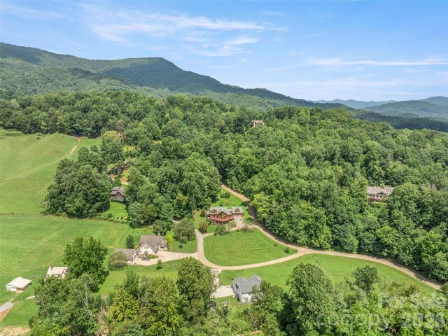 64 Cradling Cove, Waynesville, NC 28785